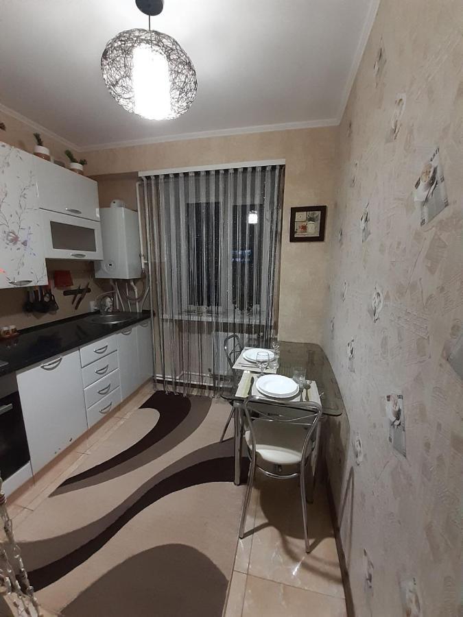 Двокімнатна Apartment Shepetivka Bagian luar foto